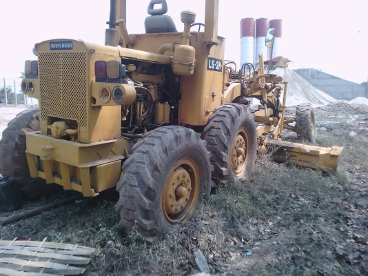 ขาย รถเกรด MITSUBISHI LG-2H เอกสารเล่มทะเบียนครบ รถใช้งานได้ปกติ เครื่องดี ใช้งานได้ทุกระบบ