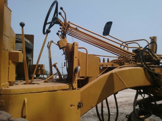 ขาย รถเกรด MITSUBISHI LG-2H เอกสารเล่มทะเบียนครบ รถใช้งานได้ปกติ เครื่องดี ใช้งานได้ทุกระบบ