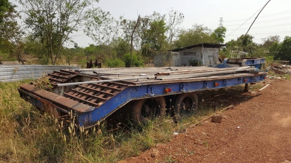 ขาย หางโรเบท 2 เพลา ยาว 7.50 เมตร คอยาว 3 เมตร ไม่มีทะเบียนนะครับ