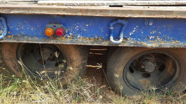 ขาย หางโรเบท 2 เพลา ยาว 7.50 เมตร คอยาว 3 เมตร ไม่มีทะเบียนนะครับ