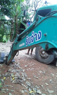 ขาย 350,000 รถแบคโฮ KOMATSU pc 30-7 หัวเก๋งแอร์เย็นรถพร้อมใช้ 090-772-3710 090-772-3708