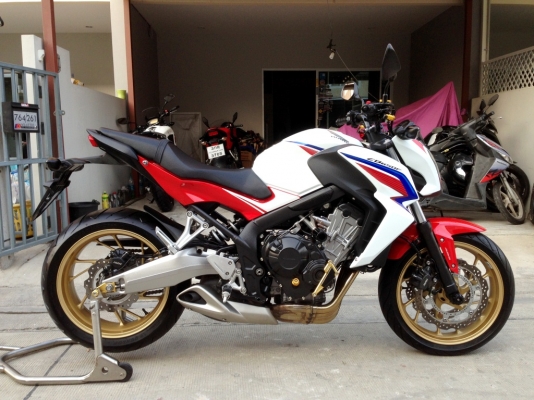 ((ดาวน์49000))ขาย CB650f ปี2014 TRI-Color วิ่ง4xxx km ราคา249000 บาท(รับเทริ์น)