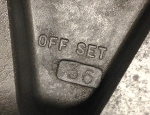 ล้อแท้ลาย AMG ขอบ16 สภาพสวย ไม่มีซ่อม ราคาไม่แพง