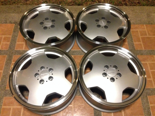 ล้อแท้ลาย AMG ขอบ16 สภาพสวย ไม่มีซ่อม ราคาไม่แพง