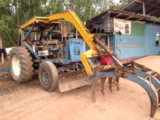 ++ รถคีบอ้อย Ford ขายด่วน!! ++