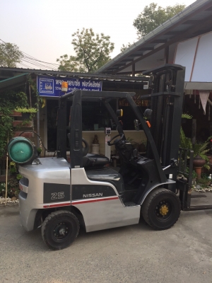 ขายด่วนรถแก๊ส NISSAN เสายกสูง 6.0 ม.ไซร์ชิพ ขายด่วนรถแก๊ส NISSAN เสายกสูง 6.0 ม.ไซร์ชิพ
