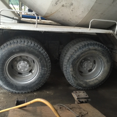 ขายรถบรรทุก 10 ล้อโม่ปูน NISSAN CWM430H 230 แรงม้าโม่LT 6 คิว ราคา 750000