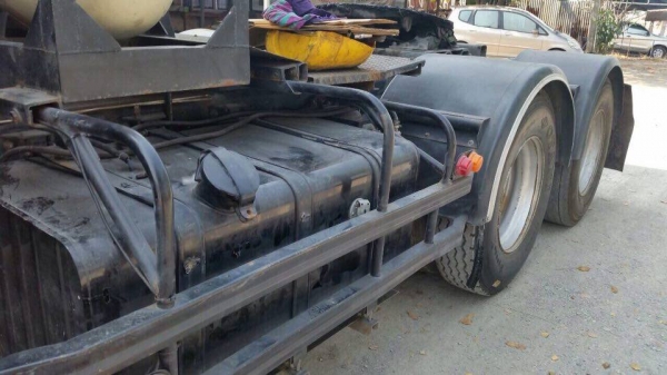 รถสิบล้อหัุวลาก HINO