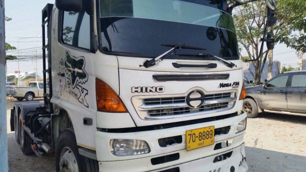 รถสิบล้อหัุวลาก HINO