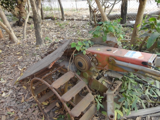 ขายโคลงรถไถ