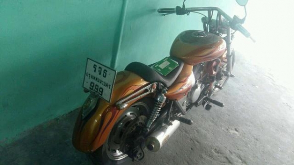 ชอปเปอร์ บอส 175 cc. ราคา 33000 บาท สนใจโทร 089-8859869 เดช