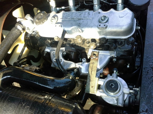 รถยกUNขนาด2ตัน เสาสูง3เมตร เกียร์ออร์โต้ เครื่องยนต์ดีเซลISUZU C240 ยางตัน4เส้น ราคาต่อรองได้0816161541