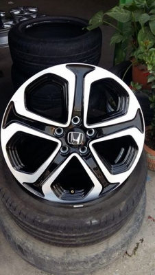 ขายล้อแม็กป้ายแดง HR-V 17" สนใจติดต่อ ตาเล็ก ล้อและยาง 081-3747940