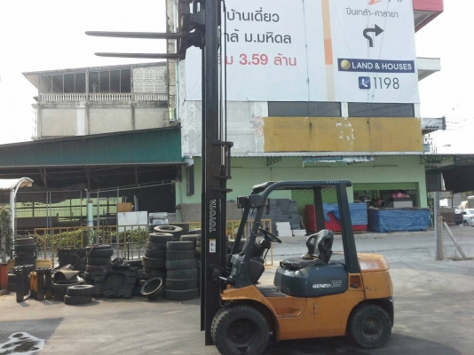 TOYOTA 7FD25 ขนาด2.5ตัน เสาสูง4เมตร เกียร์ออร์โต้ เครื่องยนต์ดีเซล2Zฮิ้งฟอลค์หน้ากว้าง รถญี่ปุ่นแท้ ใช้งานน้อย ล้อหน้าคู่ ราคาต่อรองได้