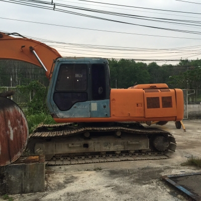 ขายรถแบคโฮ HITACHI EX200-3 เอกสารเล่มทะเบียน ระบบไฟเต็ม ราคา 750000