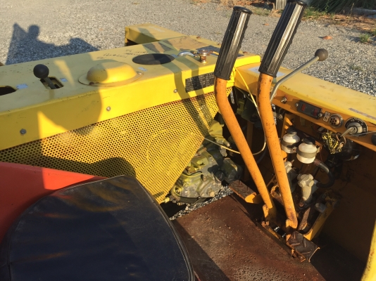 ขายรถบรทุกล้อยาง8ล้อMITSUBISHIรุ่นDD100ยกดัมได้ เครื่องดีเซลคูโบต้า 2สูบ มือสองญี่ปุ่นสภาพดีพร้อมใช้งาน  ขายรถบรทุกYANMARยกดัมได้มือสองญี่ปุ่นสภาพดีพร้อมใช้งาน ขาย65000