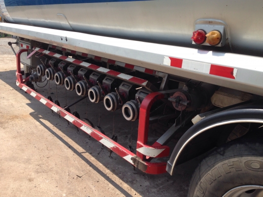 3เพลา 40000ลิตร 8ช่อง. โหลดล่าง. ปี 52