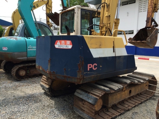 Komatsu PC60-6 SN: 32053 ปี 1990 นำเข้าจากญี่ปุ่น ต้องการขายล้างสต็อคในราคาถูกครับ