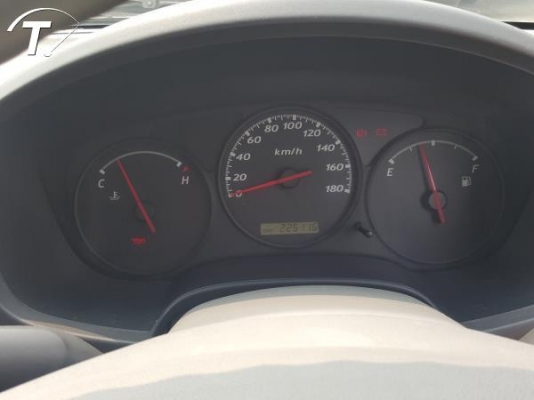 มือเดียว ดีแม็ก ปี2004 (พร้อมหลังคา) พวงมาลัยทัมดา สีมีรอยบ้างตามสภาพ