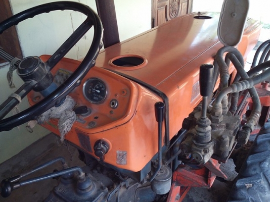 ขายคูโบต้าเก่านอก 2 เพลา พร้อมใช้งาน