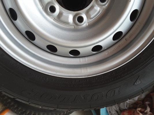 กะทะขอบ 15 6รู พร้อมยาง 215 70 15 ปี 15 ชุดล่ะ 7800