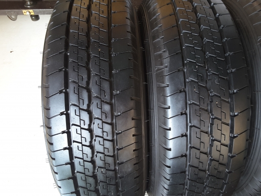 กะทะขอบ 15 6รู พร้อมยาง 215 70 15 ปี 15 ชุดล่ะ 7800