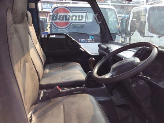 หัวเก๋ง ISUZU NPR ตาเพชร