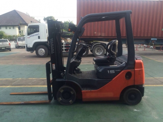 ขายรถดีเซลtoyota8fd15เกียรออโต้