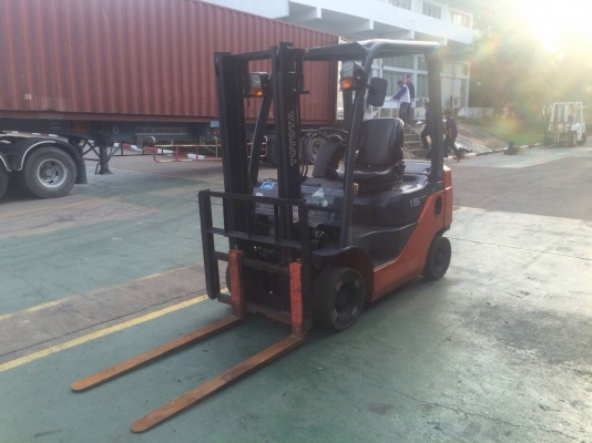 ขายรถดีเซลtoyota8fd15เกียรออโต้