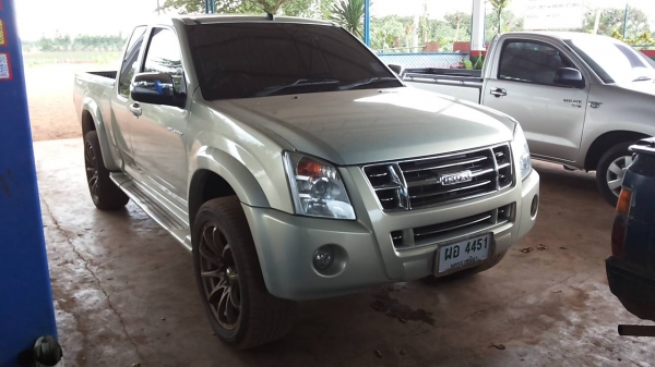 **398,000 บ.ต่อรอง/// กระบะแค็ป ISUZU D-MAX HI-LANDER 2.5DDI I-TEQ GOLD SERIES ปี08 สวยๆ บาง แม็ก20 เท่ๆ **ขาย D-MAX GOLD SERIES Hi-lander 2.5 DDI I-TEQ (2Dr.) ปี51/08 กระบะแค็ปสภาพสวย เท่ แม็ก20 " พร้อมใช้งาน เล่มทะเบียนครบ ISUZU D-MAX HI-LANDER 2.5