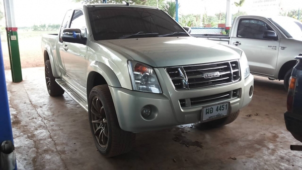 **398,000 บ.ต่อรอง/// กระบะแค็ป ISUZU D-MAX HI-LANDER 2.5DDI I-TEQ GOLD SERIES ปี08 สวยๆ บาง แม็ก20 เท่ๆ **ขาย D-MAX GOLD SERIES Hi-lander 2.5 DDI I-TEQ (2Dr.) ปี51/08 กระบะแค็ปสภาพสวย เท่ แม็ก20 " พร้อมใช้งาน เล่มทะเบียนครบ ISUZU D-MAX HI-LANDER 2.5