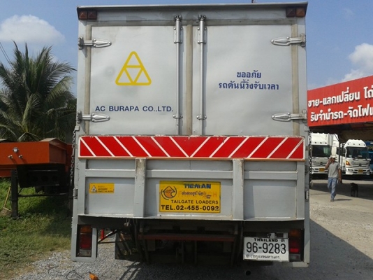 ขายรถ ISUZU NQR ปี05 เครื่อง150แรงม้าตู้แห้ง4บานยาว 5.50เมตร มีลิฟท์ท้าย