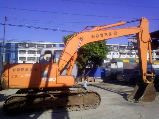 ขาย HITACHI EX 120-5 เก่าญี่ปุ่นแท้ ยังไม่เคยใช้งานในไทย  รถสวย ชั่วโมงน้อย สนใจโทร 089-3818694 ดวงนภา