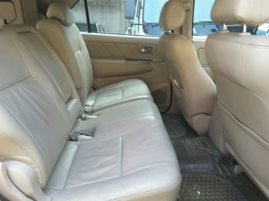 ขายToyota Fortuner 3.0V AT 4X4 TOP ปี 08.