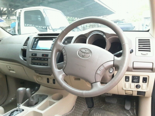 ขายToyota Fortuner 3.0V AT 4X4 TOP ปี 08.