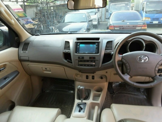 ขายToyota Fortuner 3.0V AT 4X4 TOP ปี 08.