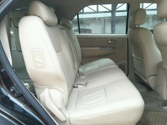 ขายToyota Fortuner 3.0V AT 4X4 TOP ปี 08.