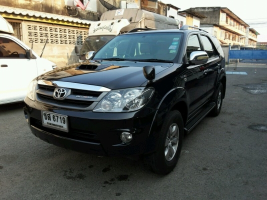 ขายToyota Fortuner 3.0V AT 4X4 TOP ปี 08.
