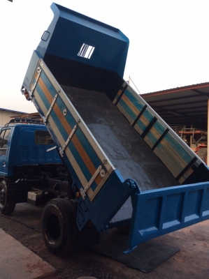 ISUZU NKR ดั๊มช่วงสั้น ( 3ม.) เครื่อง 110 แรง พวงมาลัยพาว์เวอร์ เครื่องดี ครัทซีสวย ขาย 320,000 บาท ศุภากร 081-1903107, 081-4252943