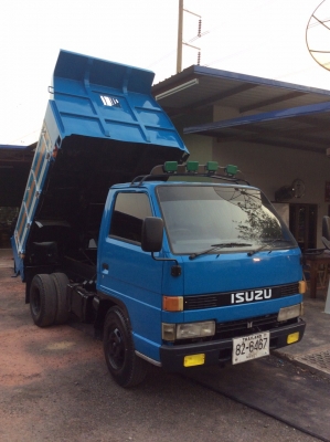 ISUZU NKR ดั๊มช่วงสั้น ( 3ม.) เครื่อง 110 แรง พวงมาลัยพาว์เวอร์ เครื่องดี ครัทซีสวย ขาย 320,000 บาท ศุภากร 081-1903107, 081-4252943