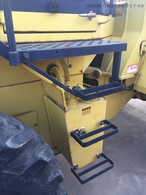 ขาย KOMATSU WA100-1#33107 รถนอกนำเข้าจากญี่ปุ่น ไม่เคยใช้ในไทย สวยๆไม่แพง  ธีรเทพ 062-7091748