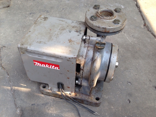 ขายปั้มน้ำหอยโข่ง Makita 1HP. 380V made in Japan ใบพัดสแตนเลสอย่างดี สภาพดี พร้อมใช้งาน