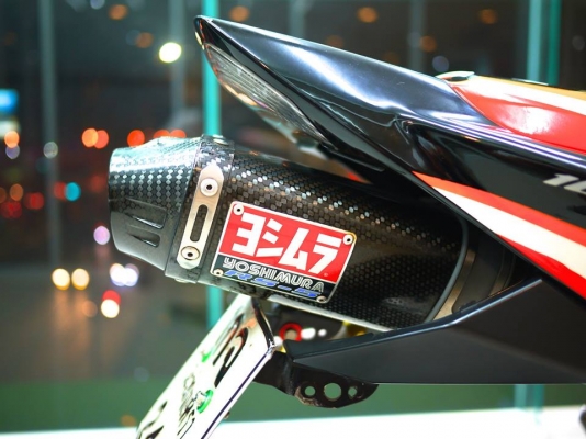 ขาย Honda Cbr1000 ปี 2005 พร้อมทะเบียนแท้โอนขนส่ง รถสวยมากไม่มีอุบัติเหตุใดๆทั้งสิ้น