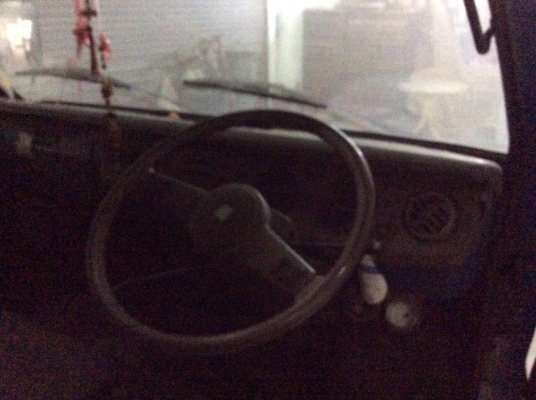 รถอีซูซุ 4 ล้อ TLD24 - 85 แรงม้า. ปี 24.    สนใจติดต่อ  081 - 6079515