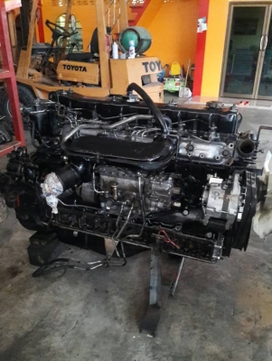 ขายเครื่องยนต์อีซูสุ 6SA1--210 แรงม้า สวยมากครับ ขายเครื่องยนต์อีซูสุ 6SA1--210 แรงม้า สวยมากครับ