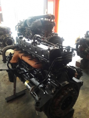 ขายเครื่องยนต์อีซูสุ 6SA1--210 แรงม้า สวยมากครับ ขายเครื่องยนต์อีซูสุ 6SA1--210 แรงม้า สวยมากครับ