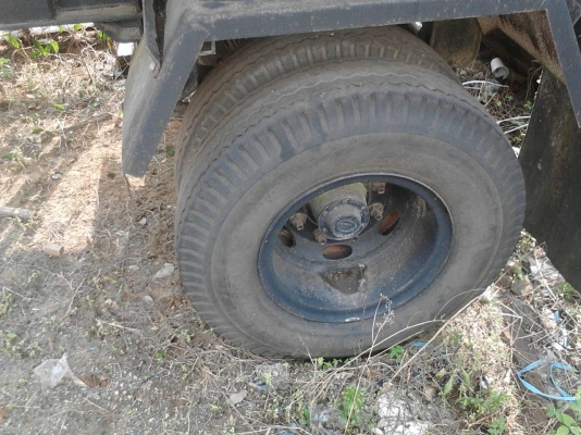 ขายหางพ่วง  สามมิต  2  เพลา. ปี 40.     สนใจติดต่อ  081 - 6079515