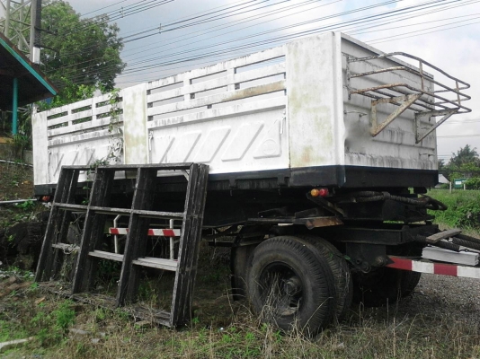 ขายหางพ่วง  สามมิต  2  เพลา. ปี 40.     สนใจติดต่อ  081 - 6079515