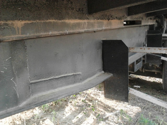 ขายหางพ่วง  สามมิต  2  เพลา. ปี 40.     สนใจติดต่อ  081 - 6079515