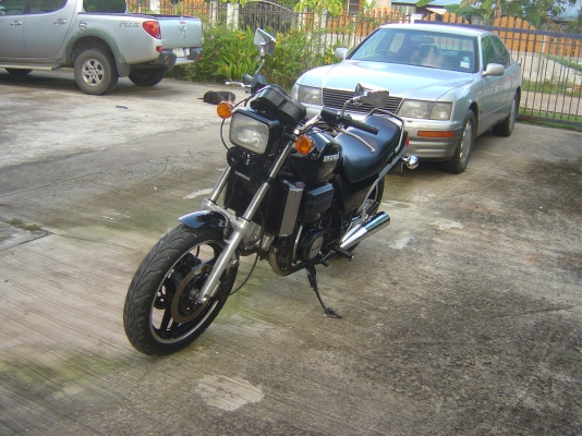 Honda 750 v4 with greenbook tax and insurance